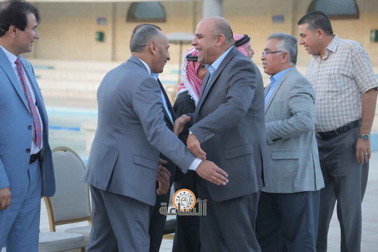 Madar Al-Saa Images 0.8404610840326207