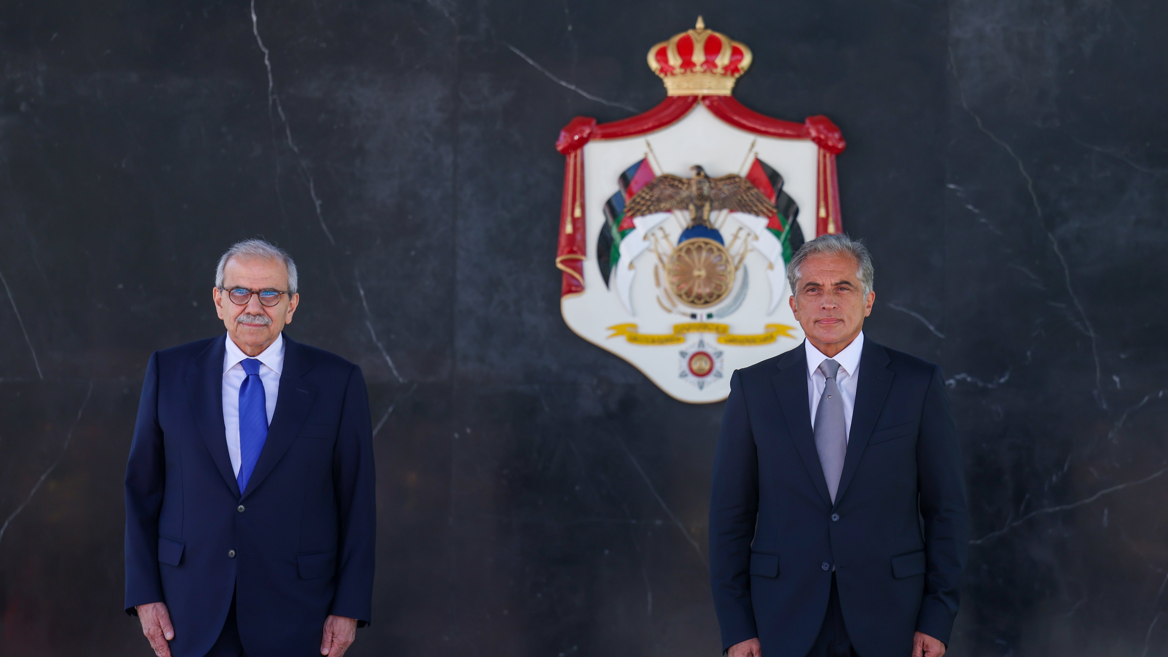 Madar Al-Saa Images 0.03527153191029697