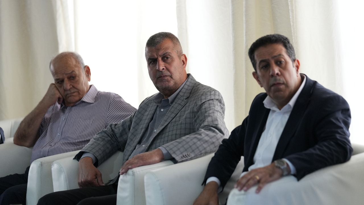 Madar Al-Saa Images 0.8217182174605633