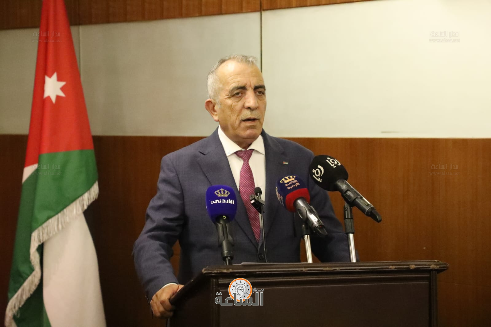 Madar Al-Saa Images 0.2696236103254944