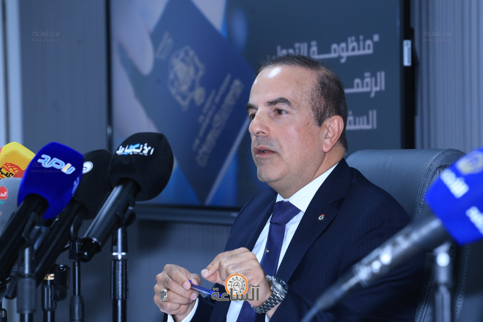 Madar Al-Saa Images 0.9817835167764157