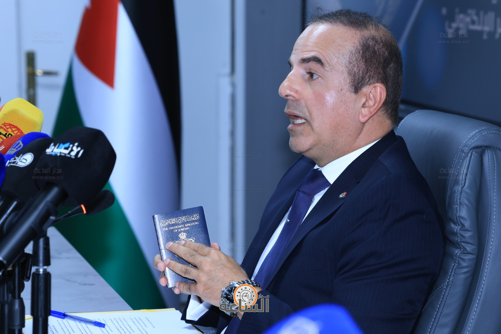 Madar Al-Saa Images 0.3919326544055639