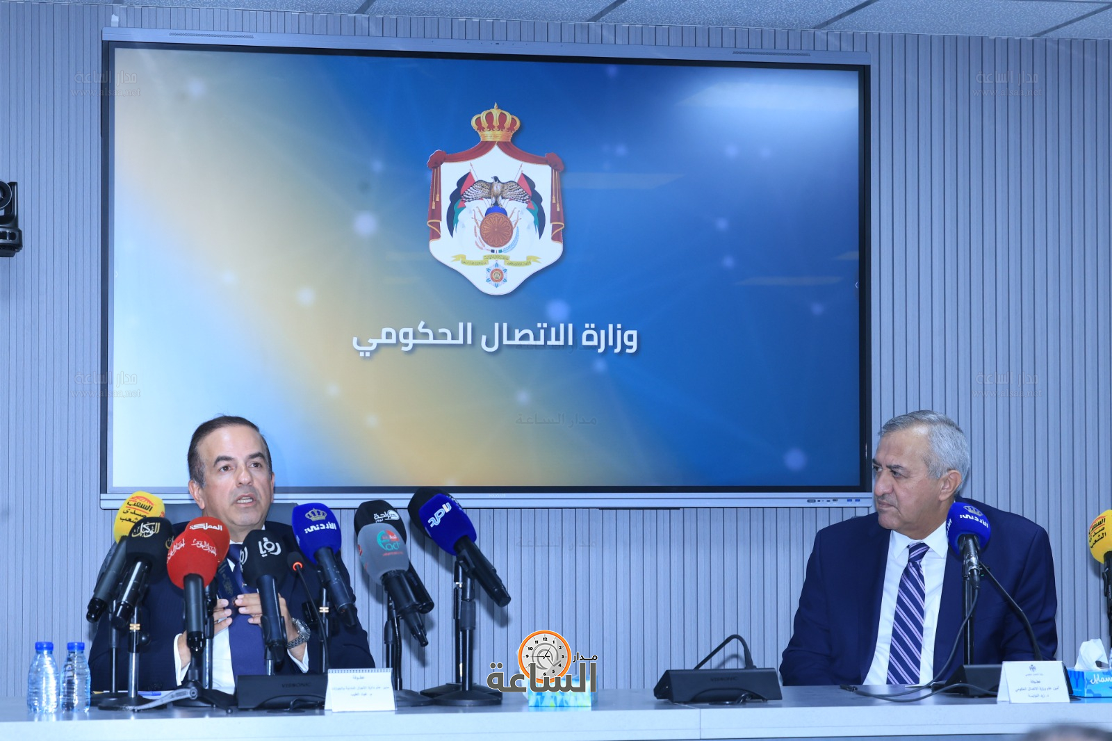 Madar Al-Saa Images 0.13652499446786992