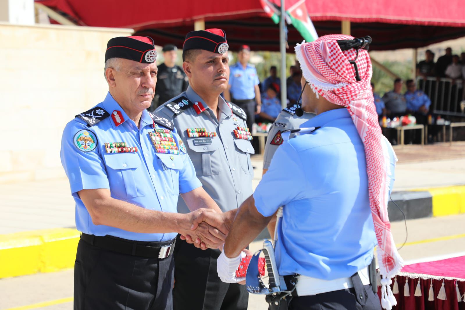 Madar Al-Saa Images 0.18437068666578604