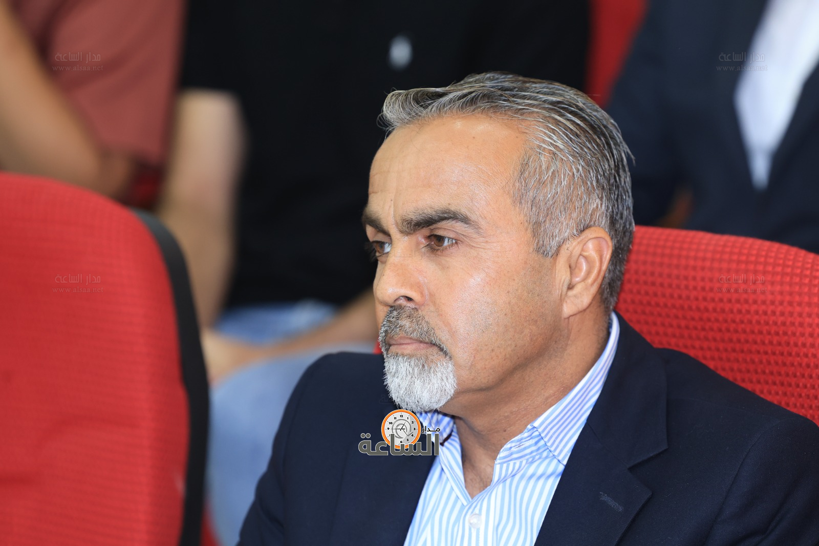 Madar Al-Saa Images 0.3932179113116745