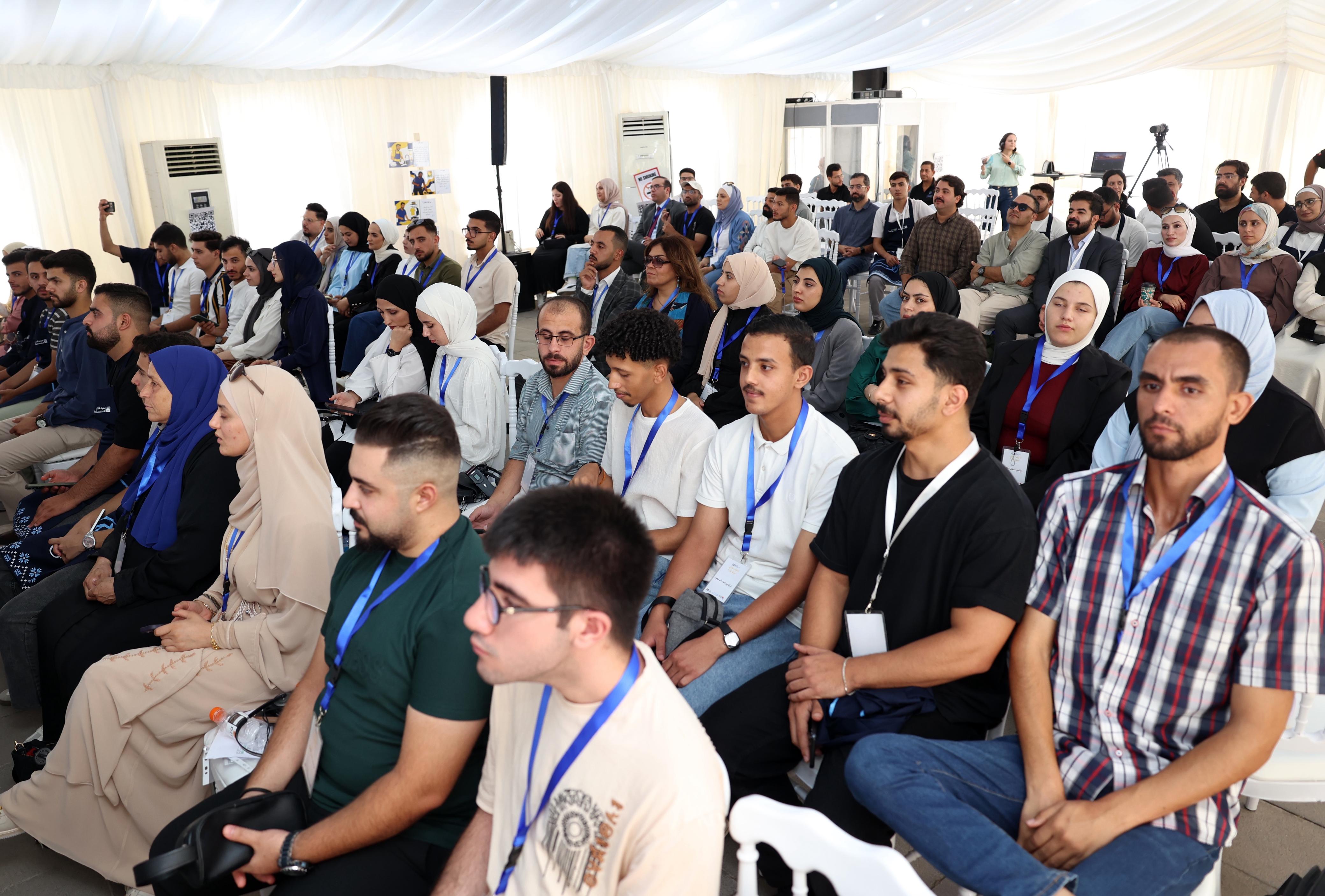 Madar Al-Saa Images 0.38486208949886