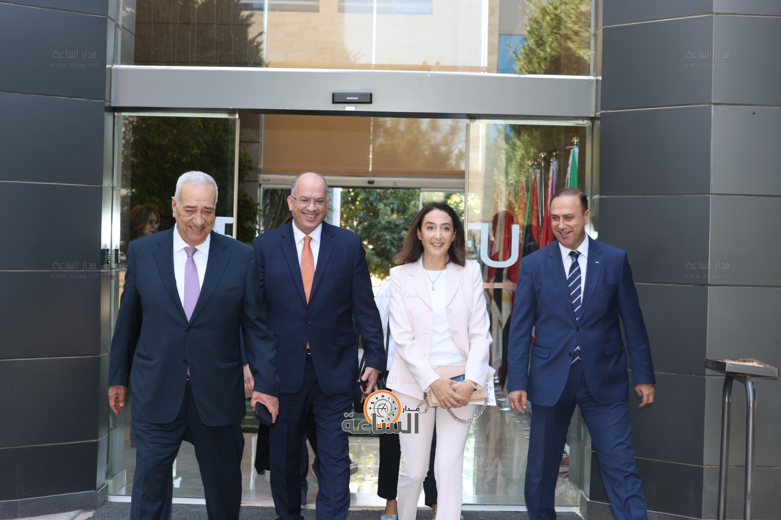 Madar Al-Saa Images 0.36539480473806984