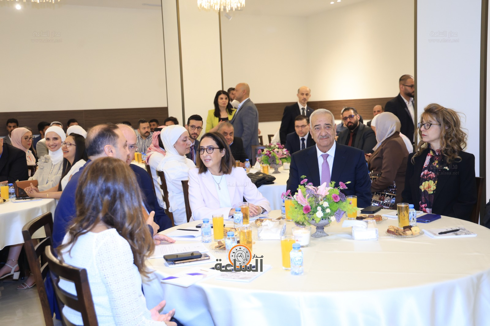 Madar Al-Saa Images 0.49179462520768435