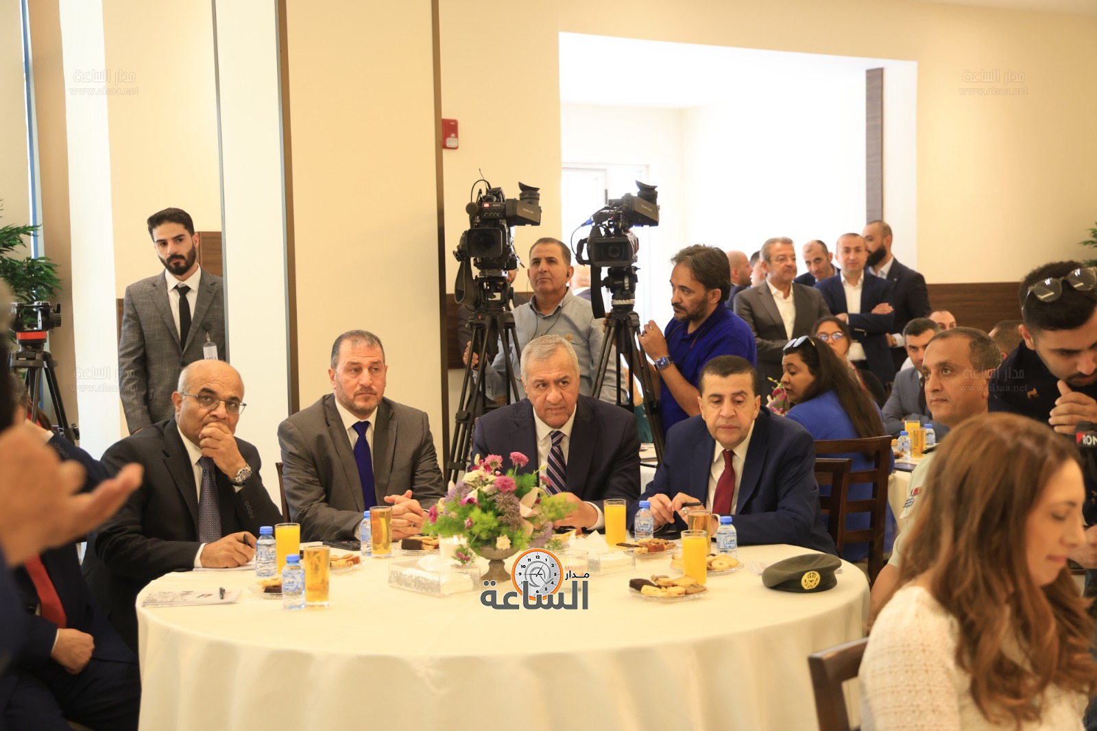 Madar Al-Saa Images 0.15735059720762323