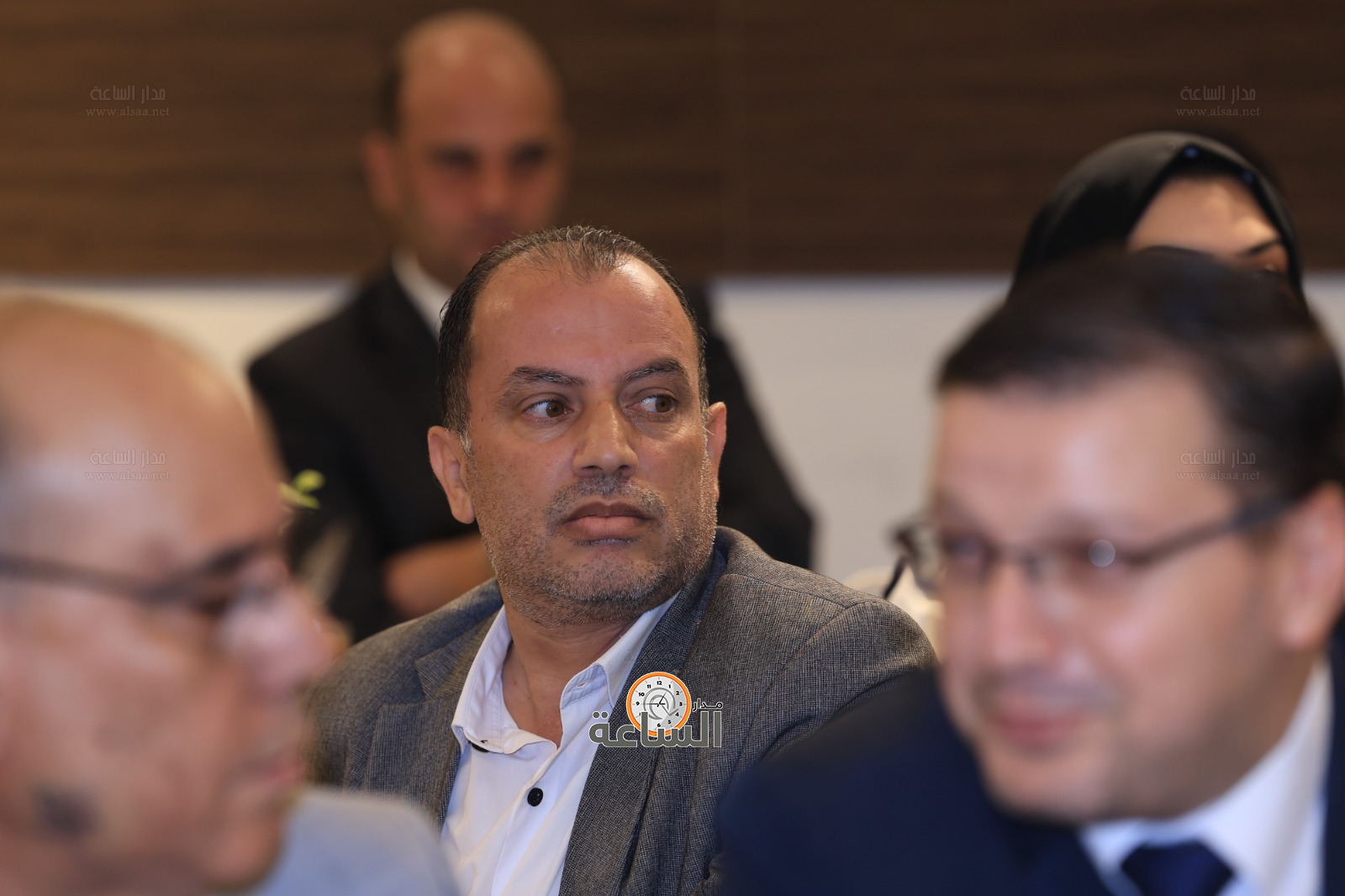 Madar Al-Saa Images 0.7607500361344017