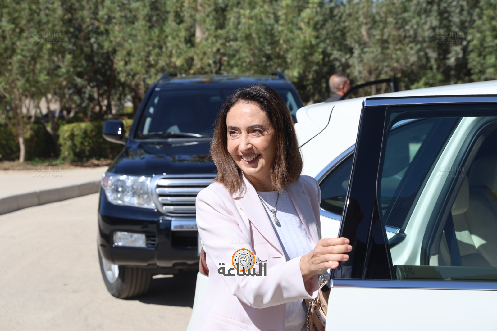 Madar Al-Saa Images 0.14160798456700463