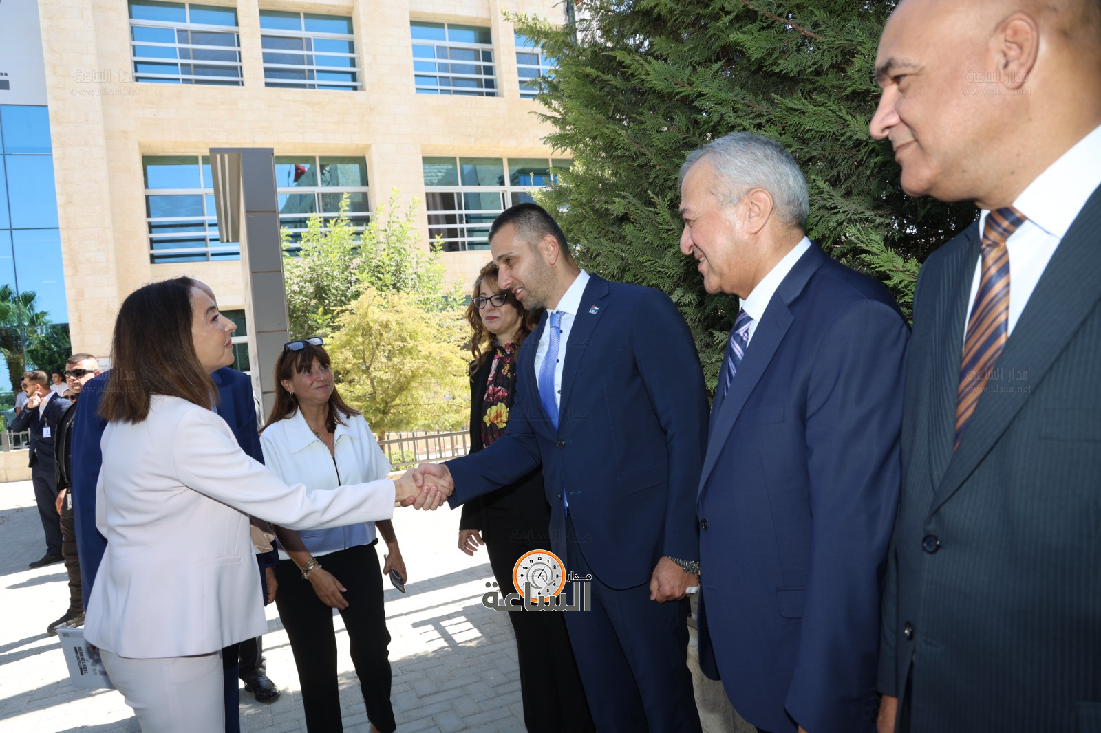 Madar Al-Saa Images 0.7052825266296835