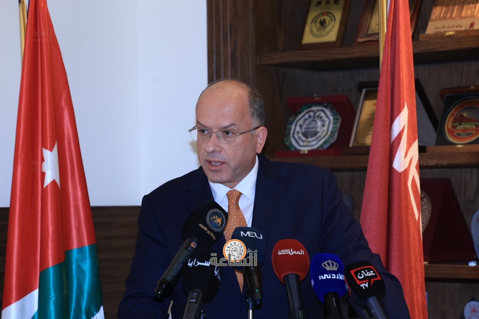 Madar Al-Saa Images 0.7322013725894716