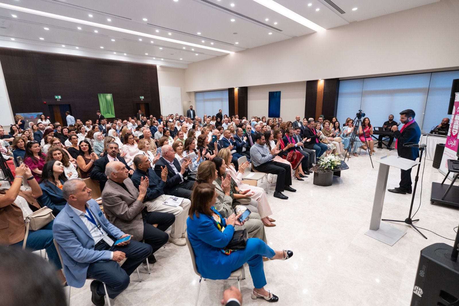 Madar Al-Saa Images 0.7496835072003086