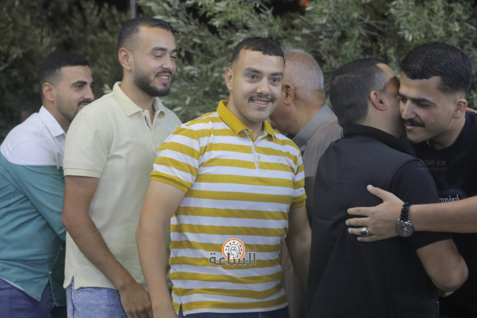 Madar Al-Saa Images 0.452169534885819