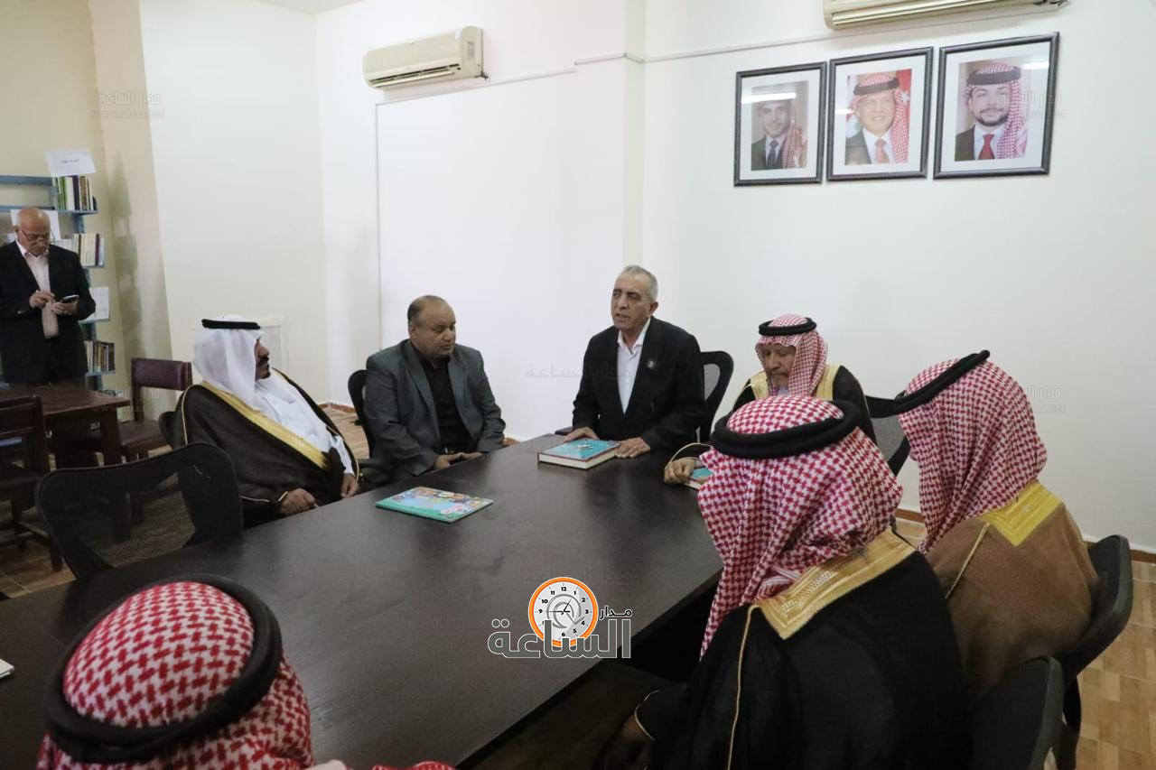 Madar Al-Saa Images 0.35302983510585817