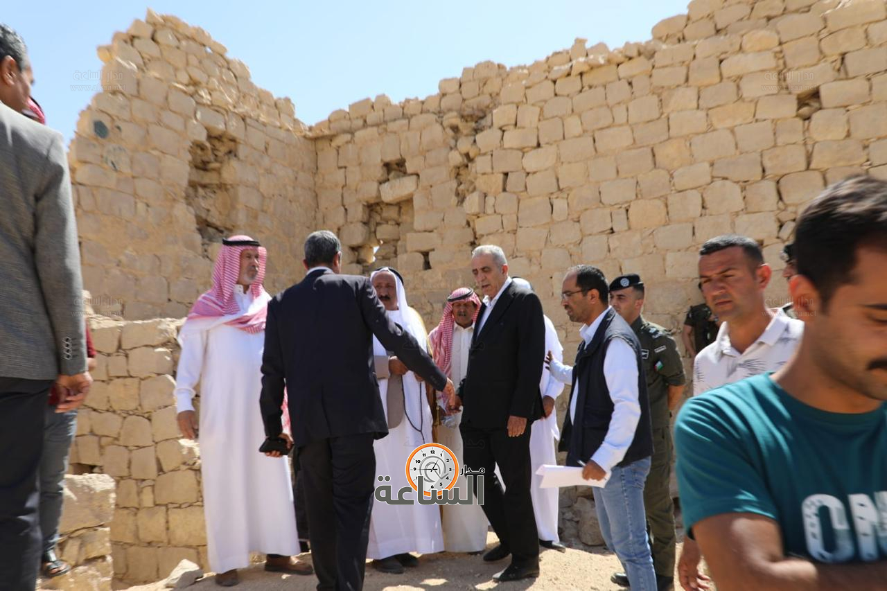 Madar Al-Saa Images 0.1750248352732653