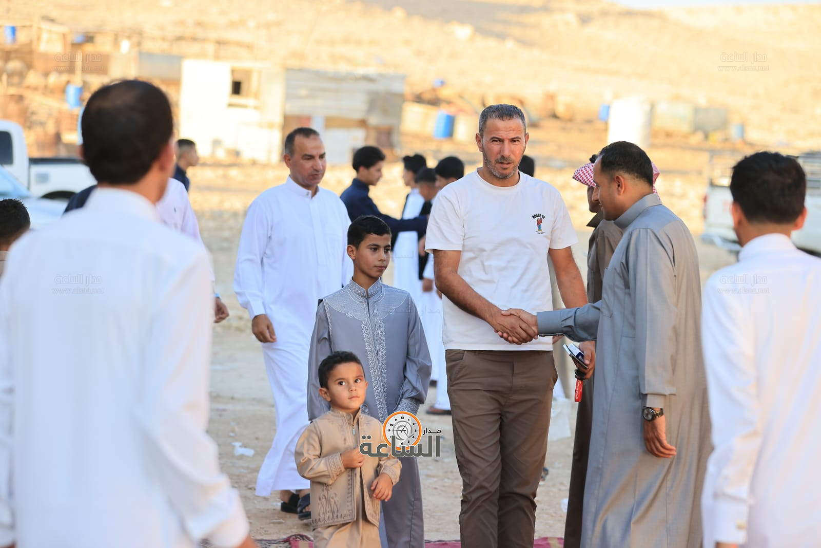 Madar Al-Saa Images 0.6177010851774102