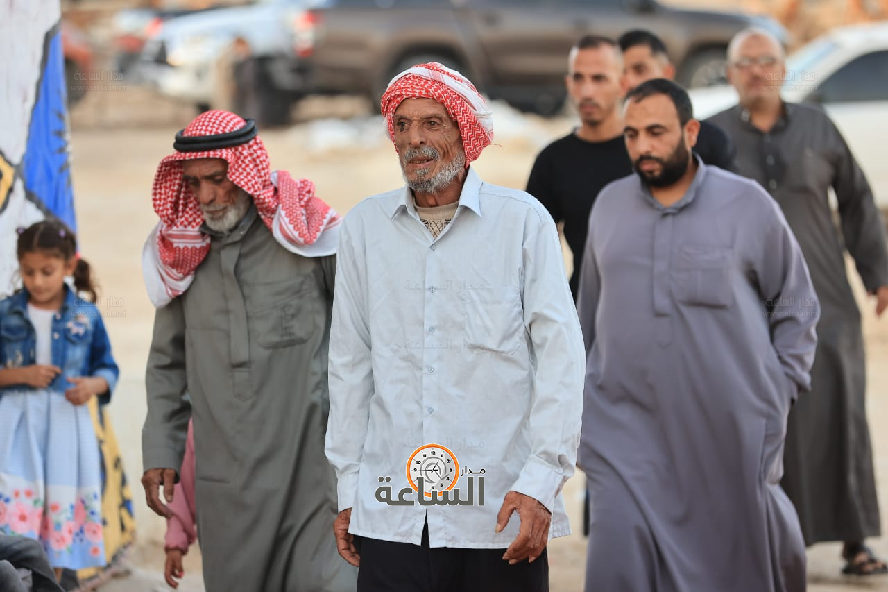 Madar Al-Saa Images 0.6846435865751122