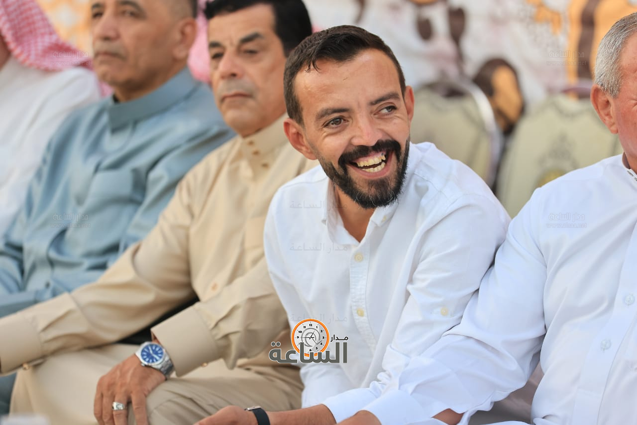 Madar Al-Saa Images 0.19600587787118784