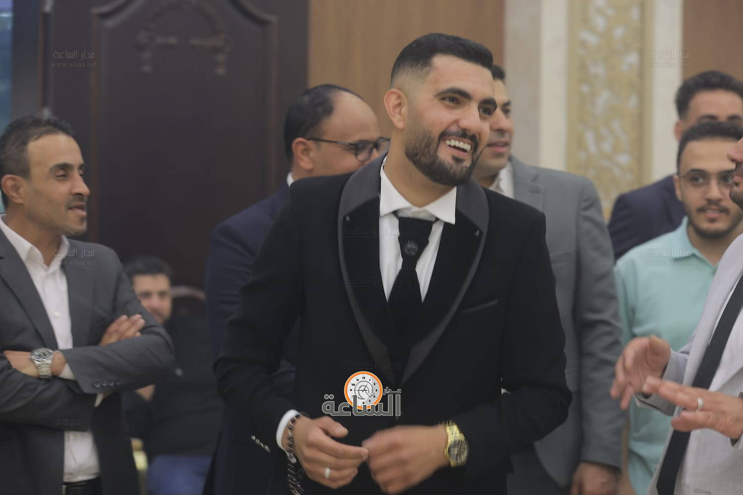 Madar Al-Saa Images 0.35573886357809015