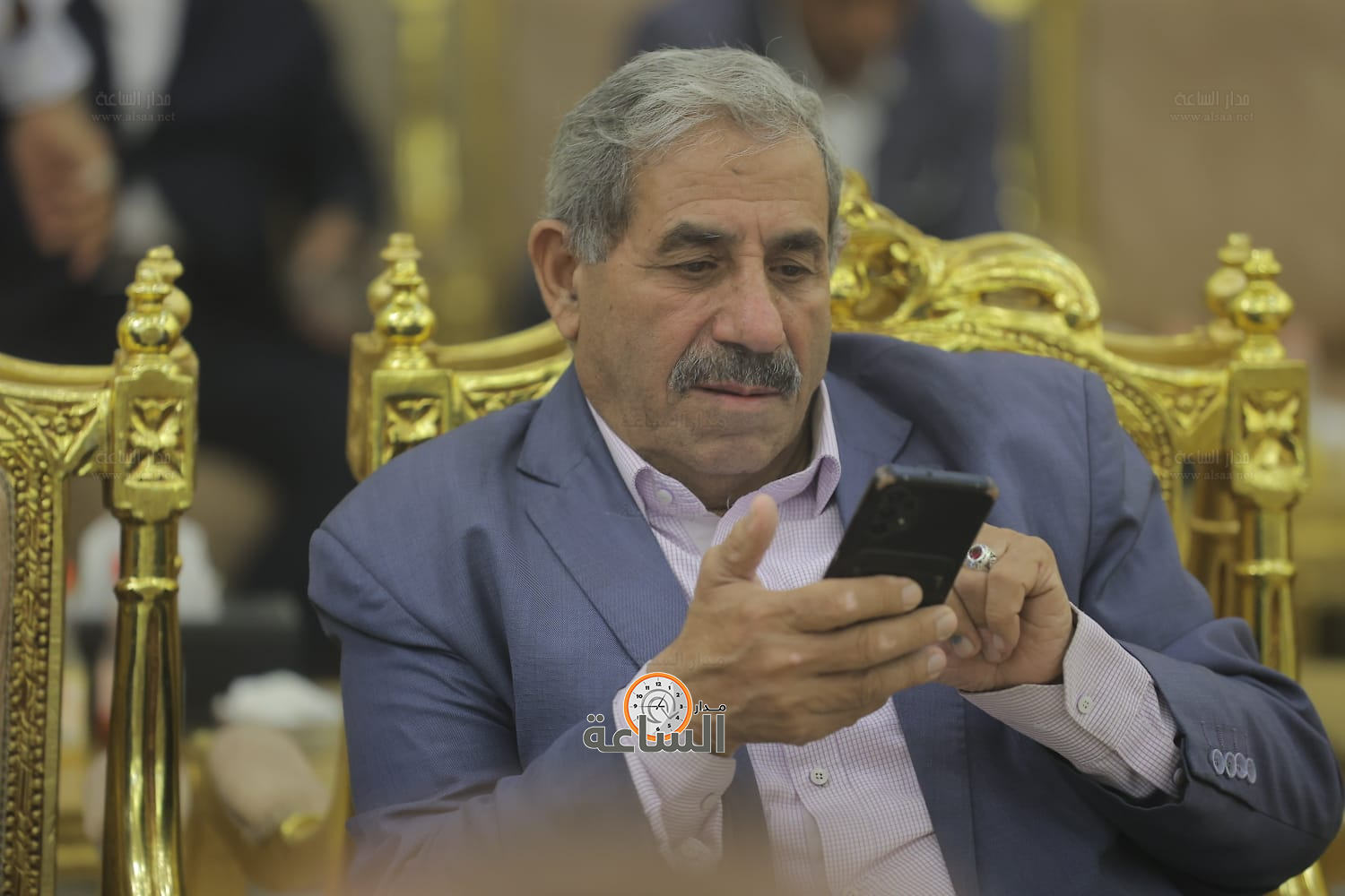 Madar Al-Saa Images 0.9331983611000266