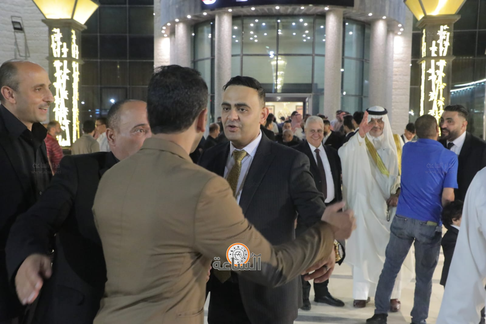 Madar Al-Saa Images 0.17842714669369097