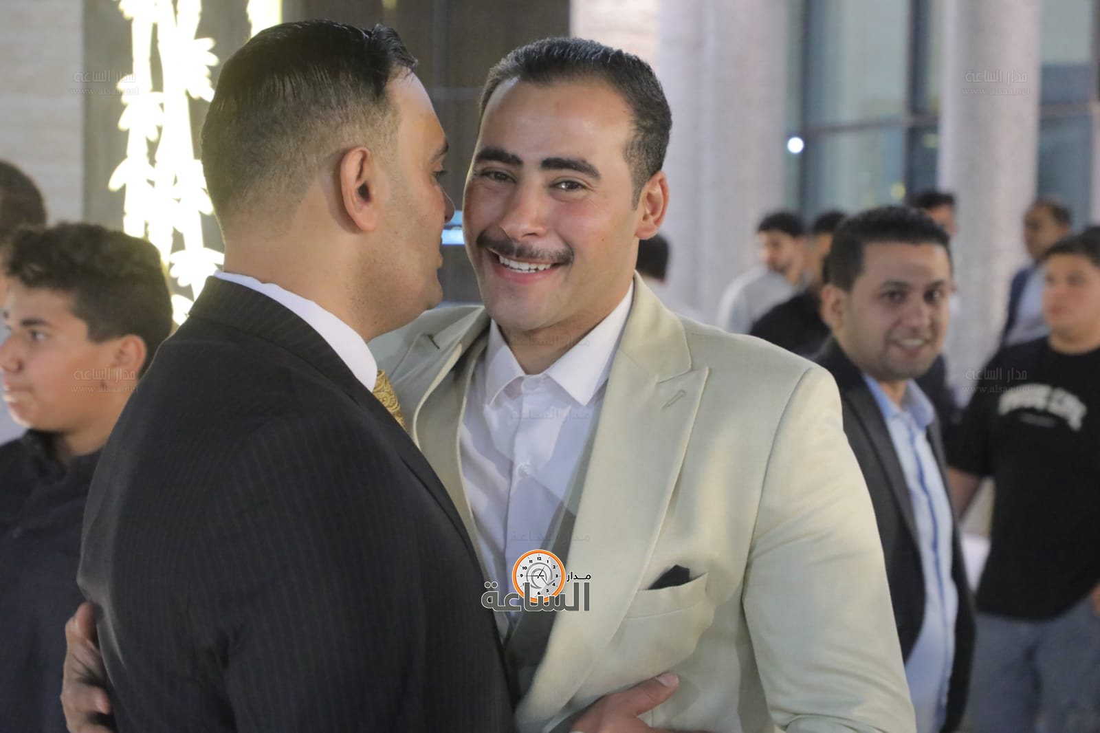 Madar Al-Saa Images 0.7245519541665083