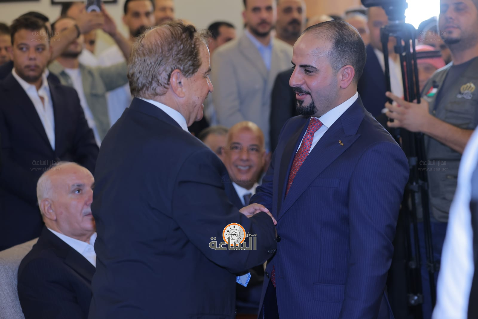 Madar Al-Saa Images 0.8710861152821204