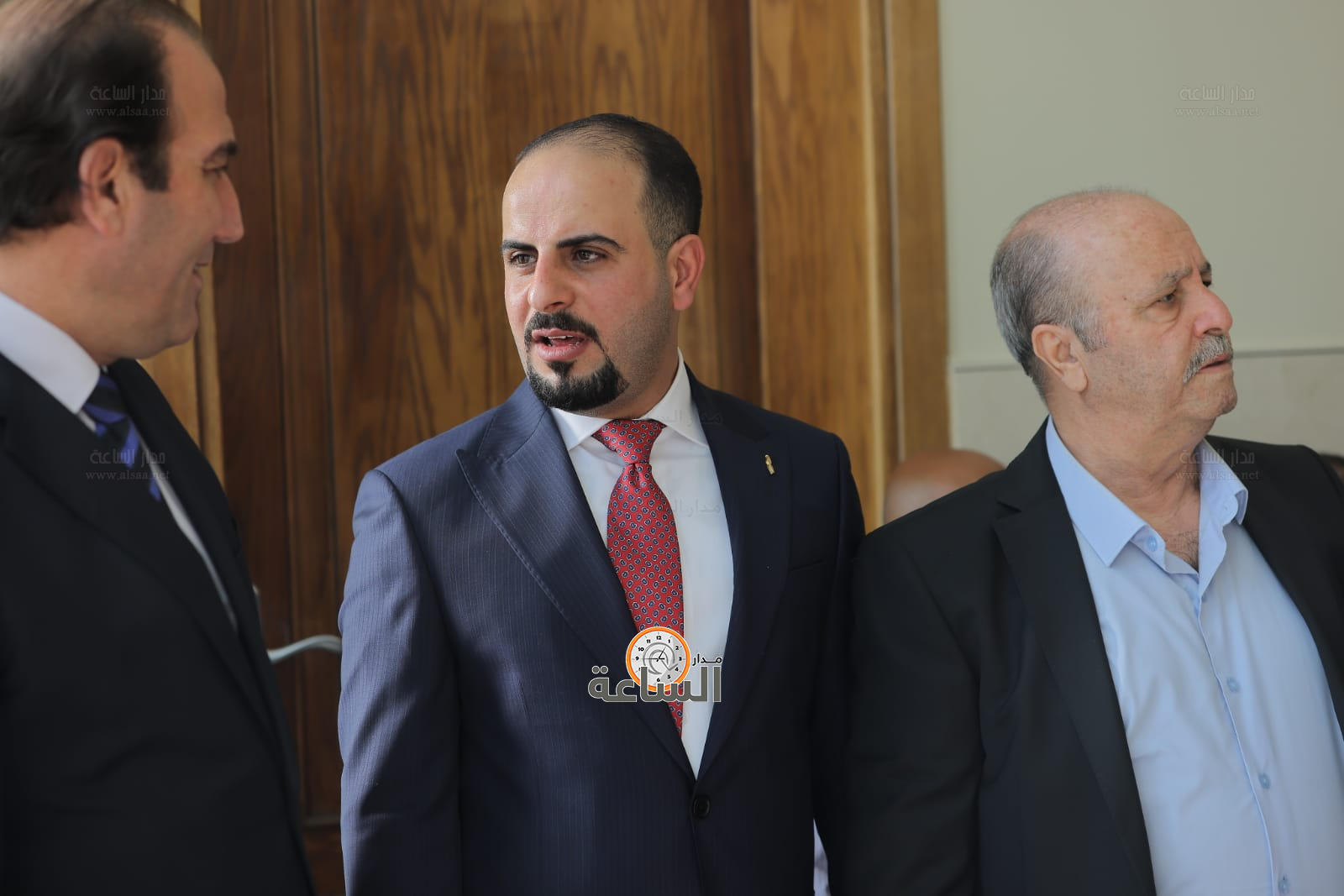 Madar Al-Saa Images 0.3198997543194395