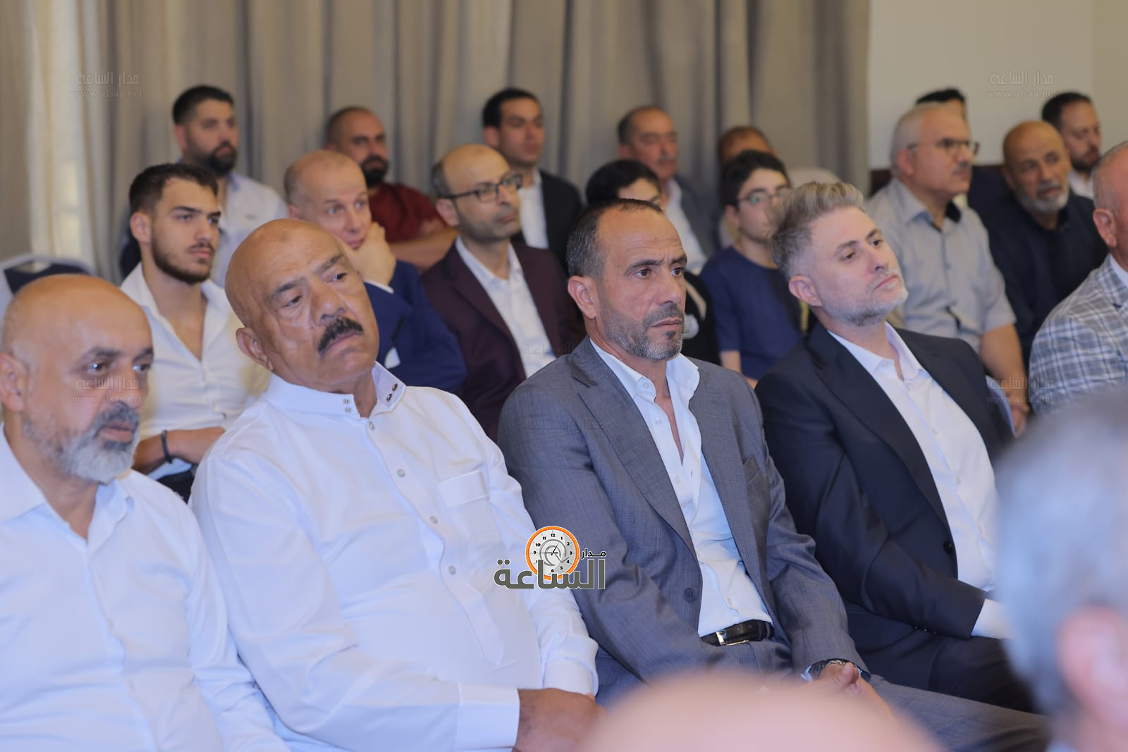 Madar Al-Saa Images 0.7809712544114253