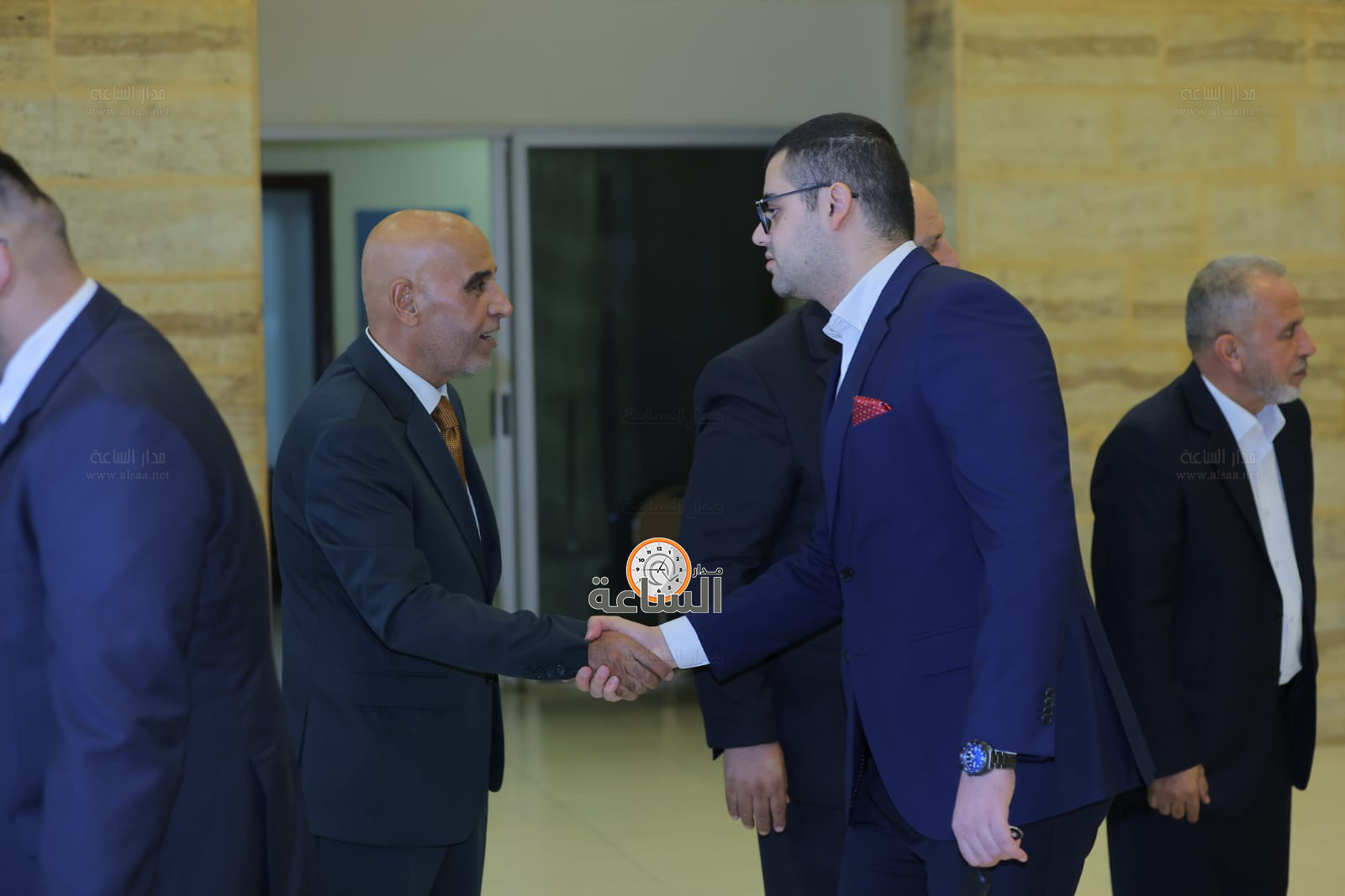 Madar Al-Saa Images 0.3280262772615644