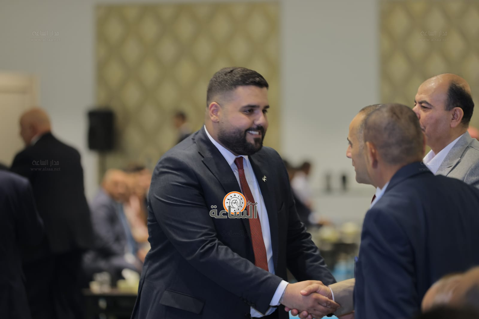 Madar Al-Saa Images 0.9512885678791014