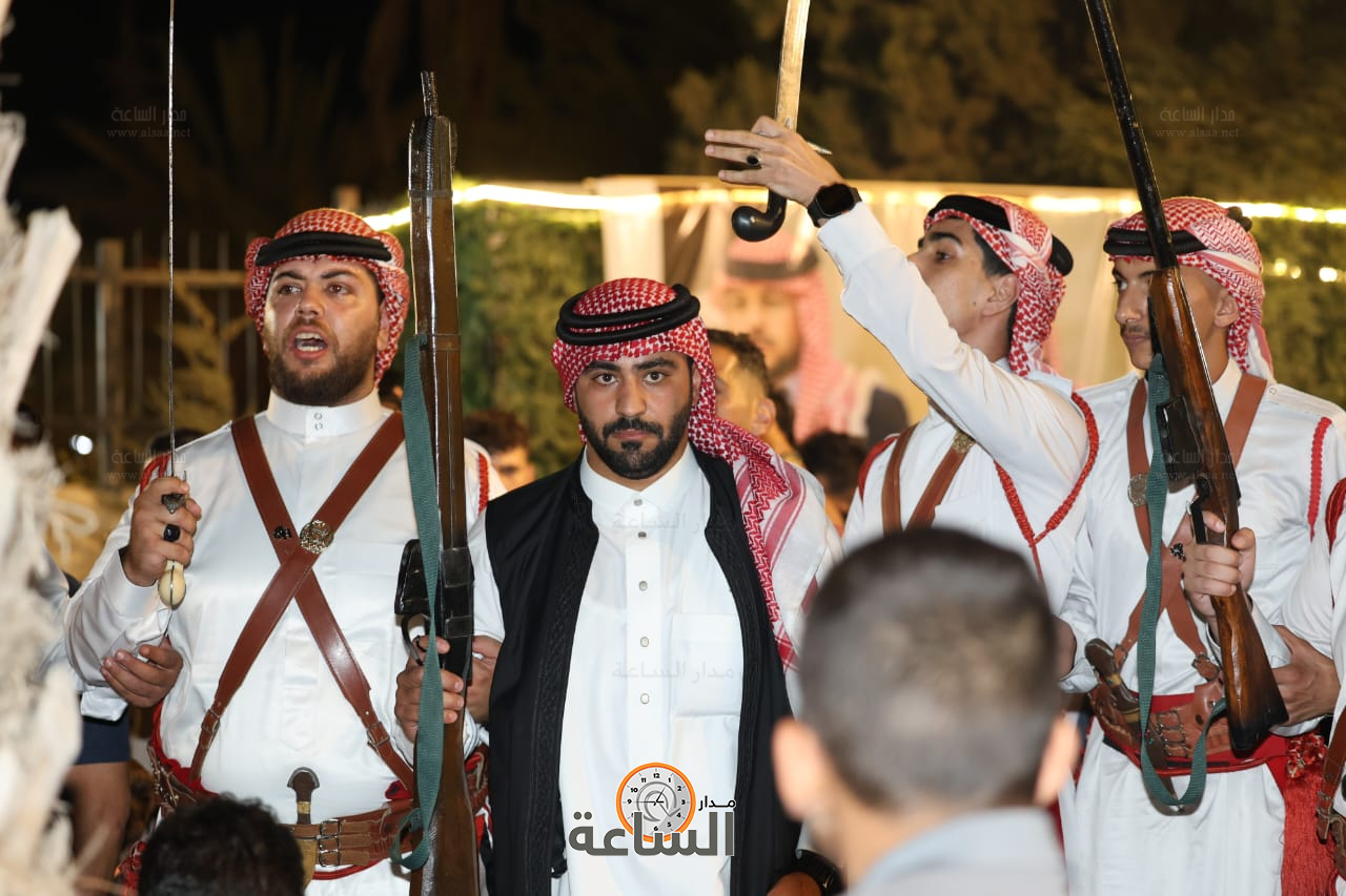 Madar Al-Saa Images 0.5656528302923417