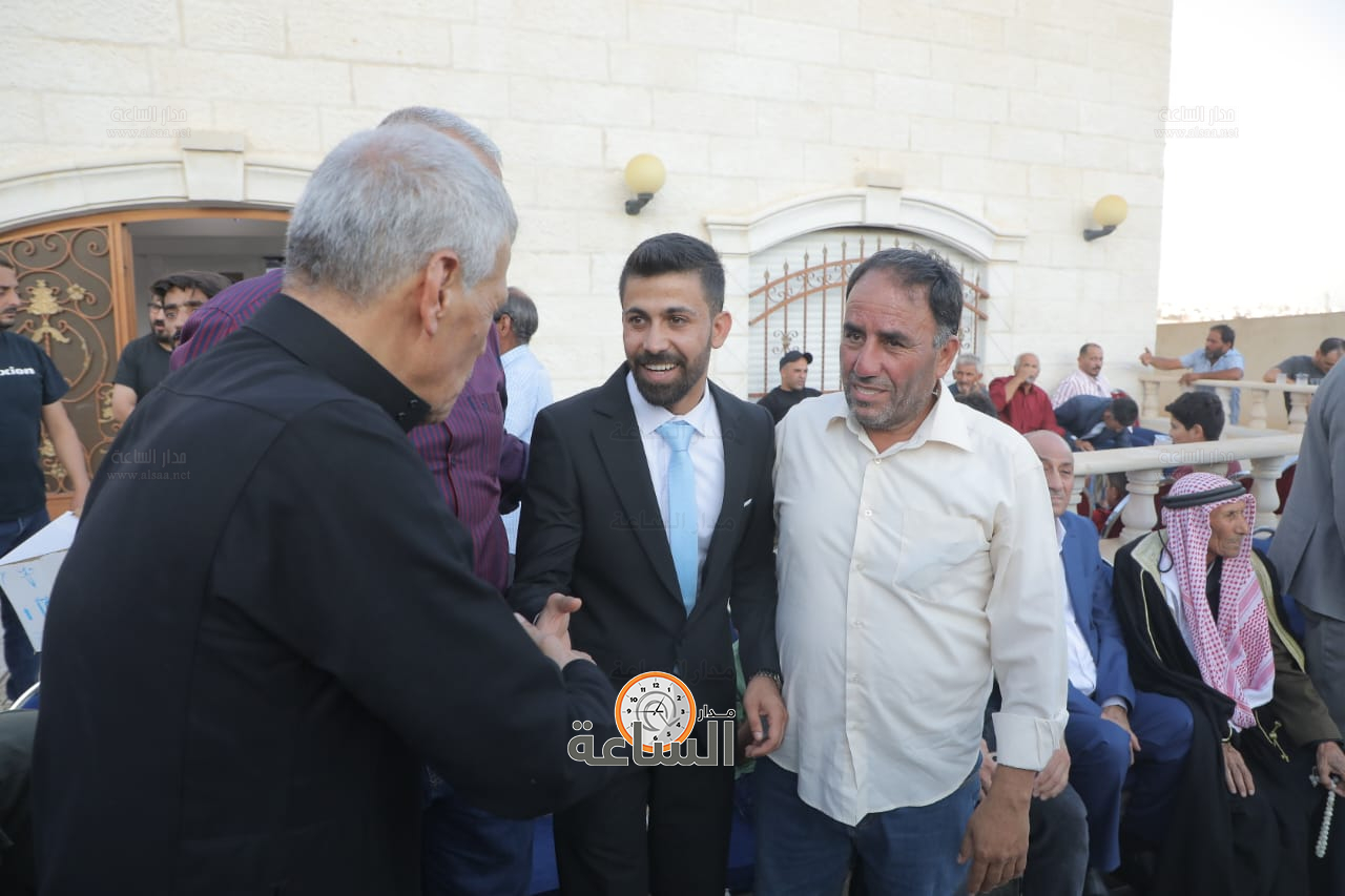 Madar Al-Saa Images 0.2913027373907079