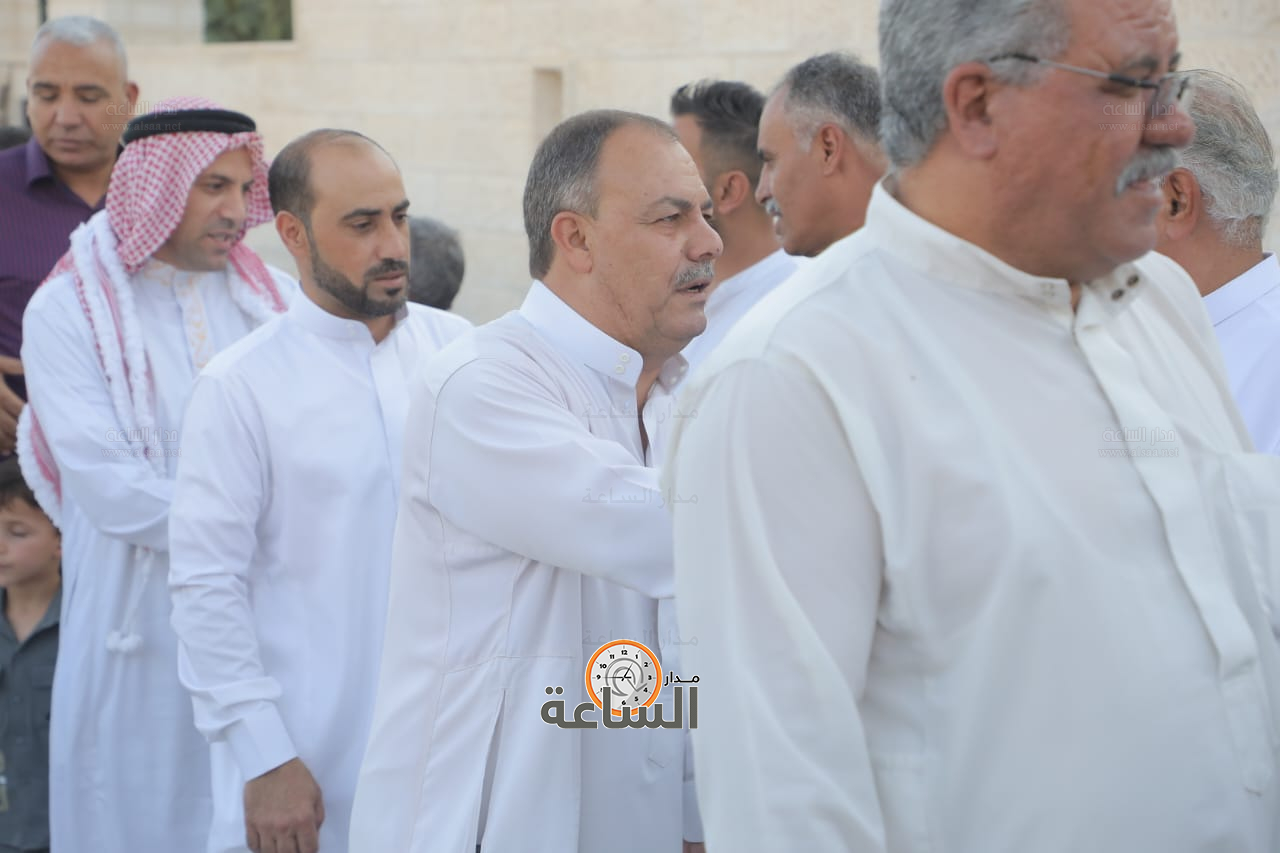 Madar Al-Saa Images 0.8994626671323038