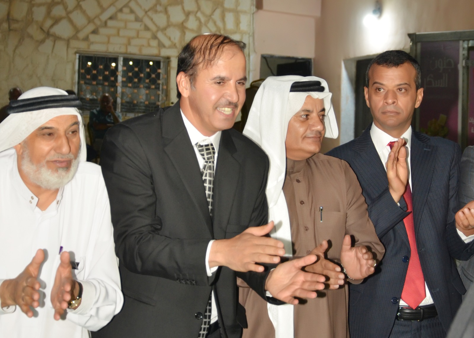 Madar Al-Saa Images 0.040459179756800356