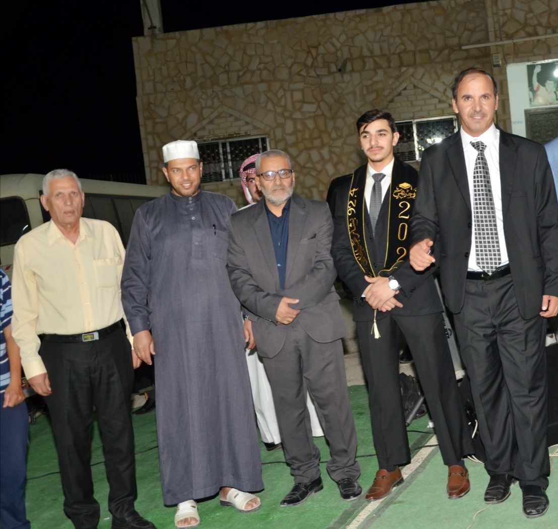 Madar Al-Saa Images 0.5452054358479426