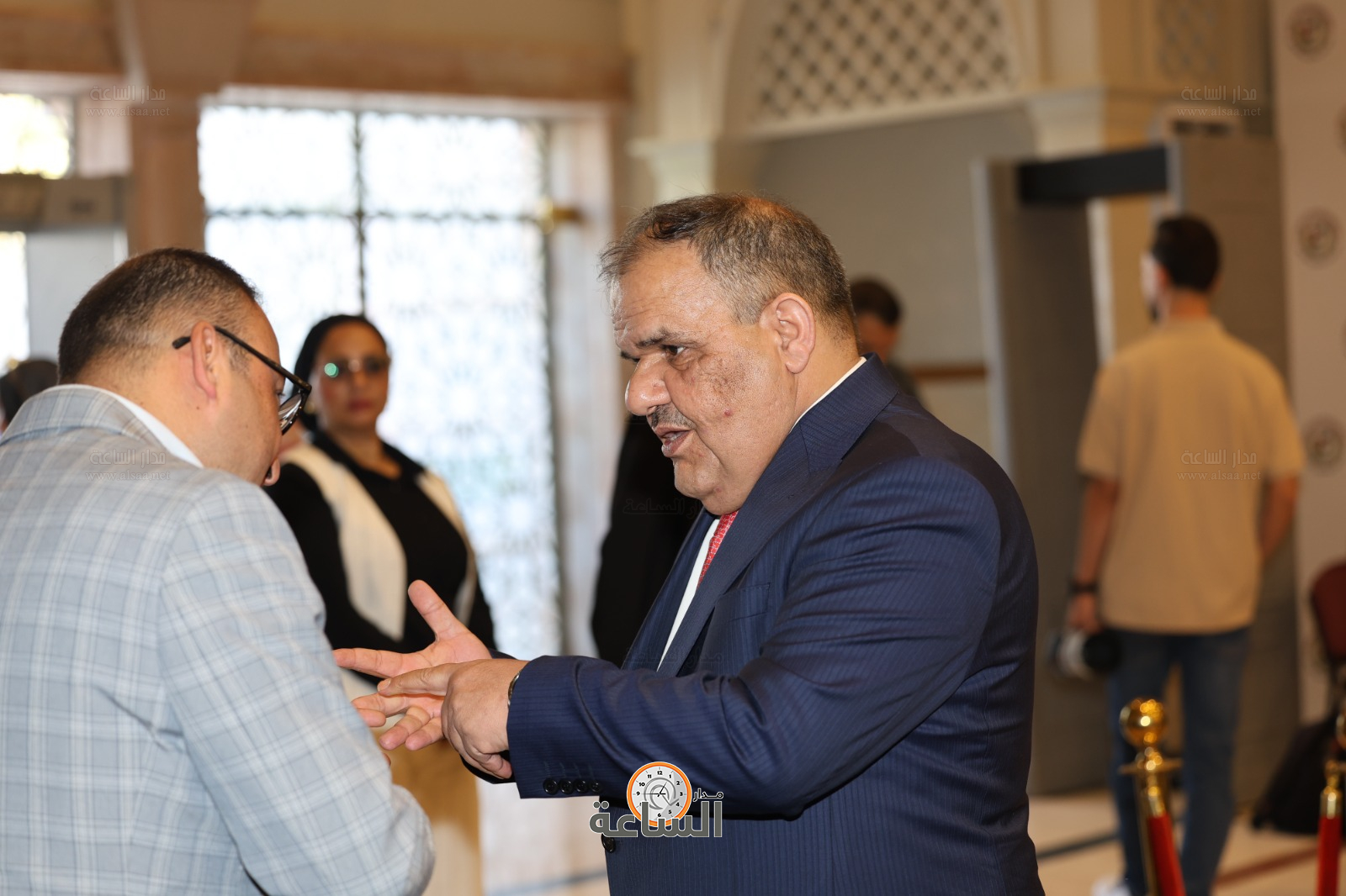 Madar Al-Saa Images 0.05760363189292139