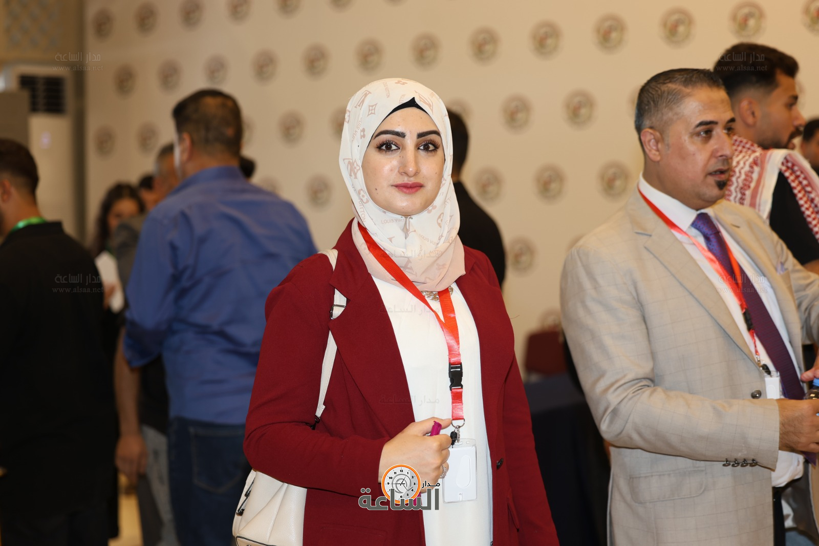 Madar Al-Saa Images 0.8690402392077834