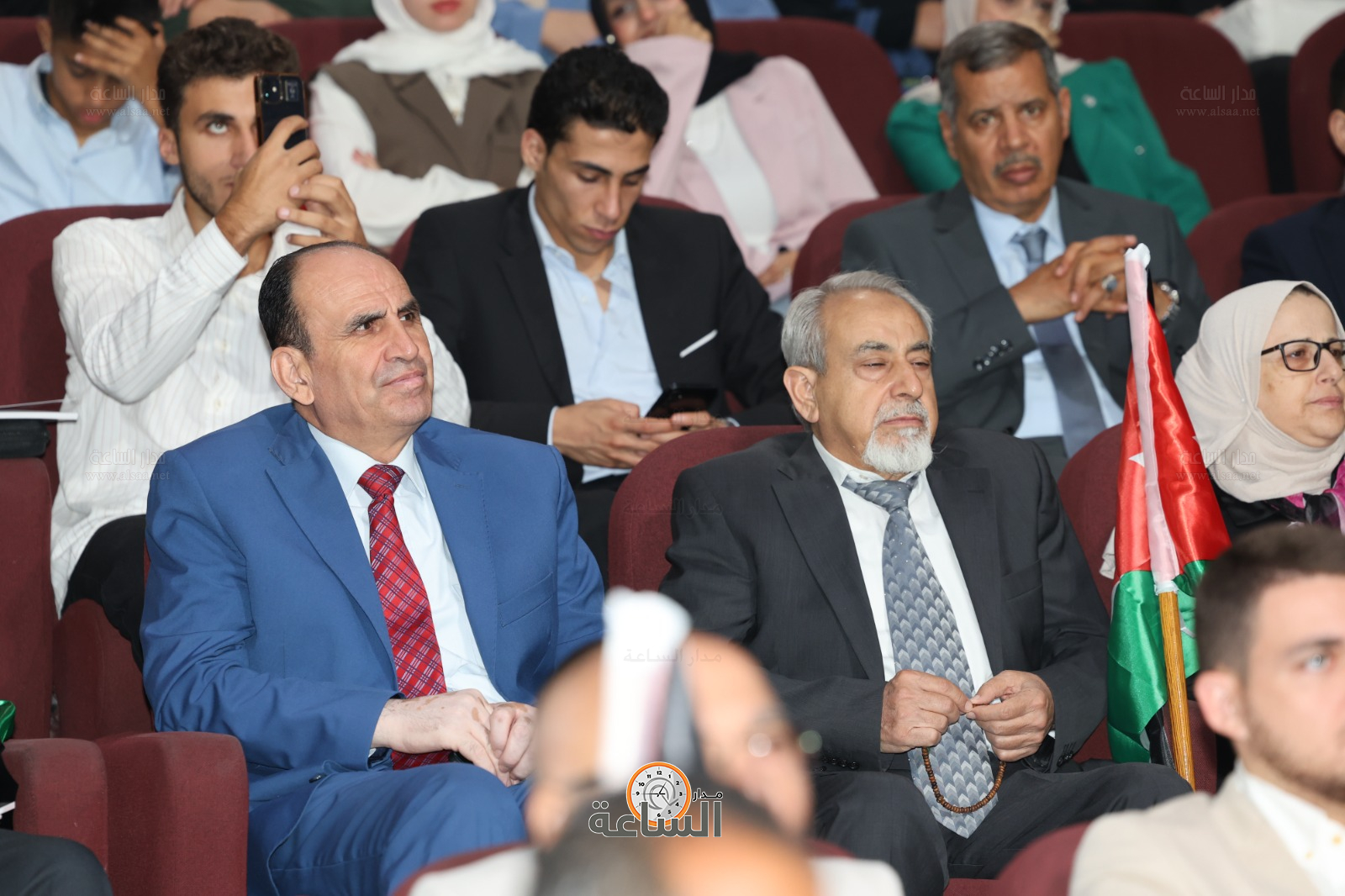 Madar Al-Saa Images 0.9287364373489212