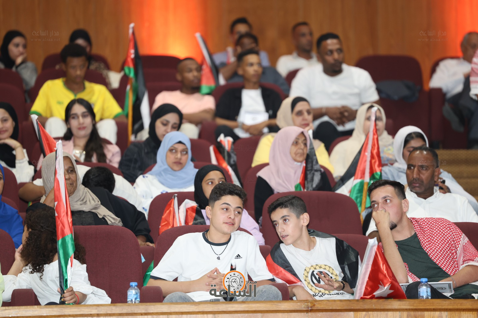 Madar Al-Saa Images 0.34814550063595373