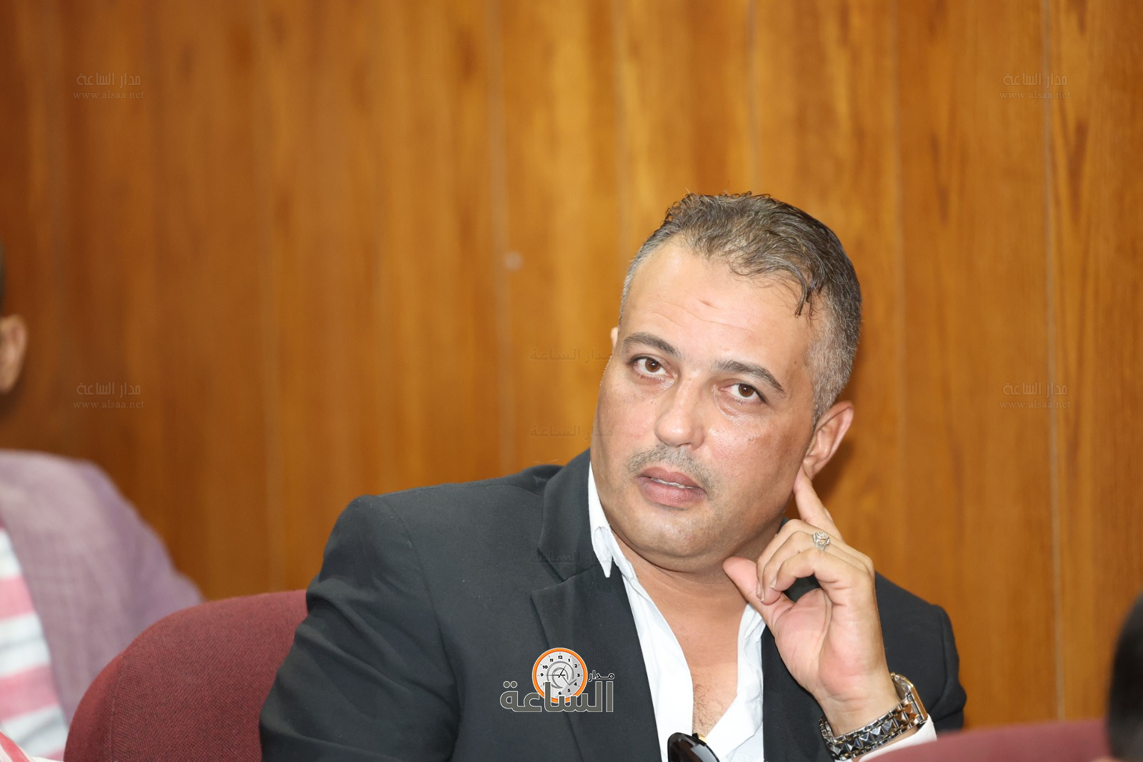 Madar Al-Saa Images 0.1583084182748482