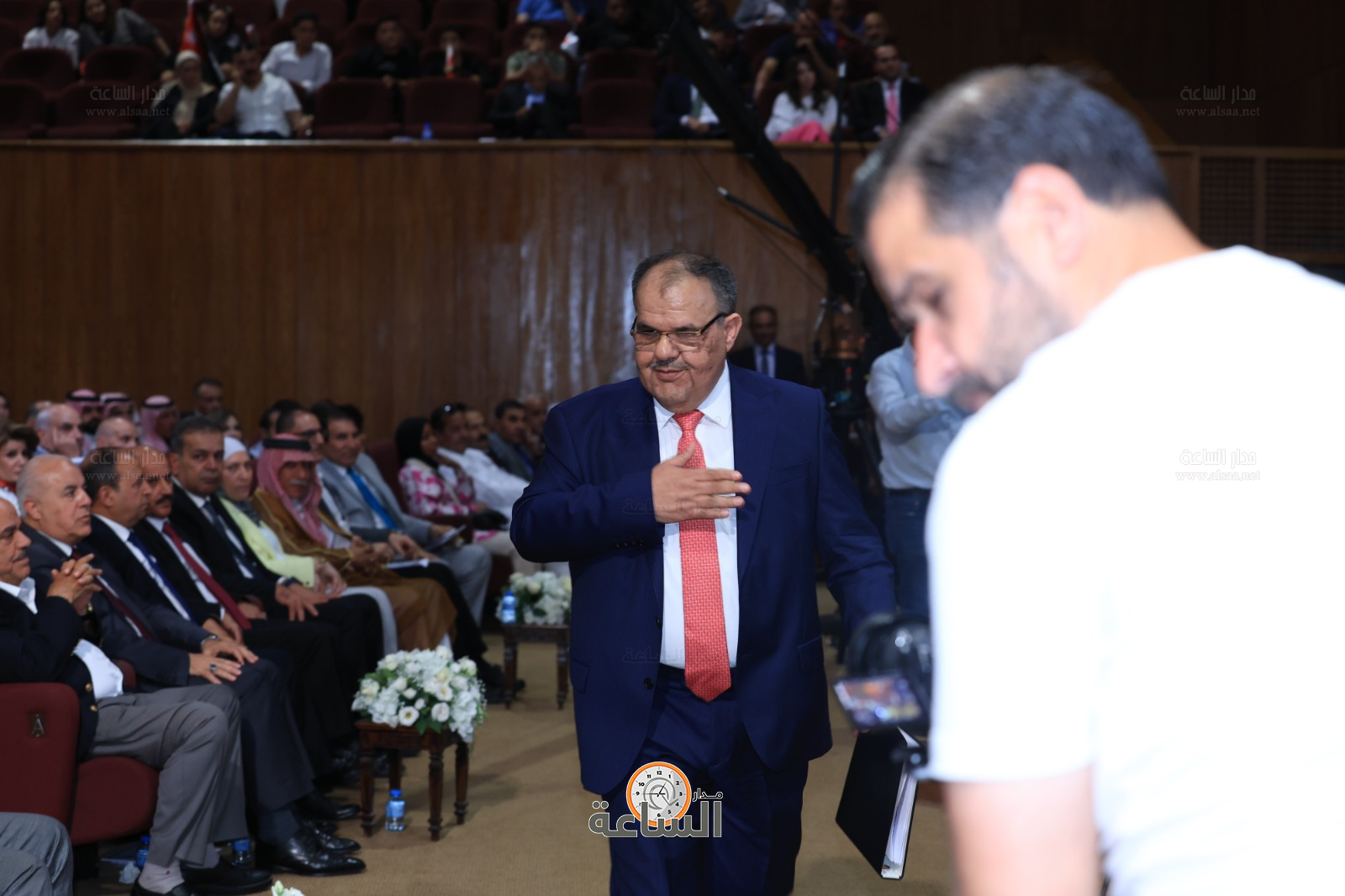 Madar Al-Saa Images 0.5367327715321246