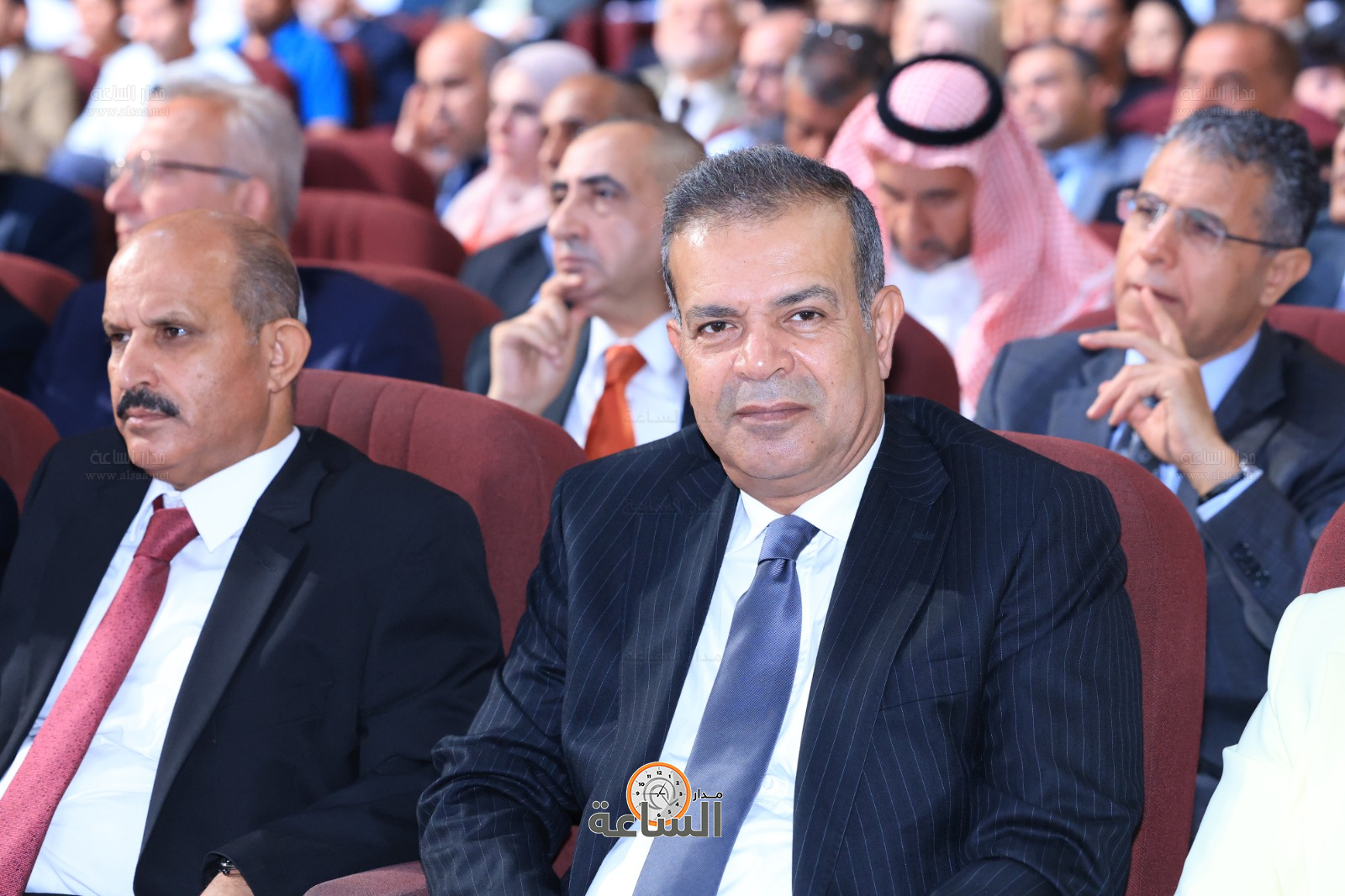 Madar Al-Saa Images 0.44915983843621077