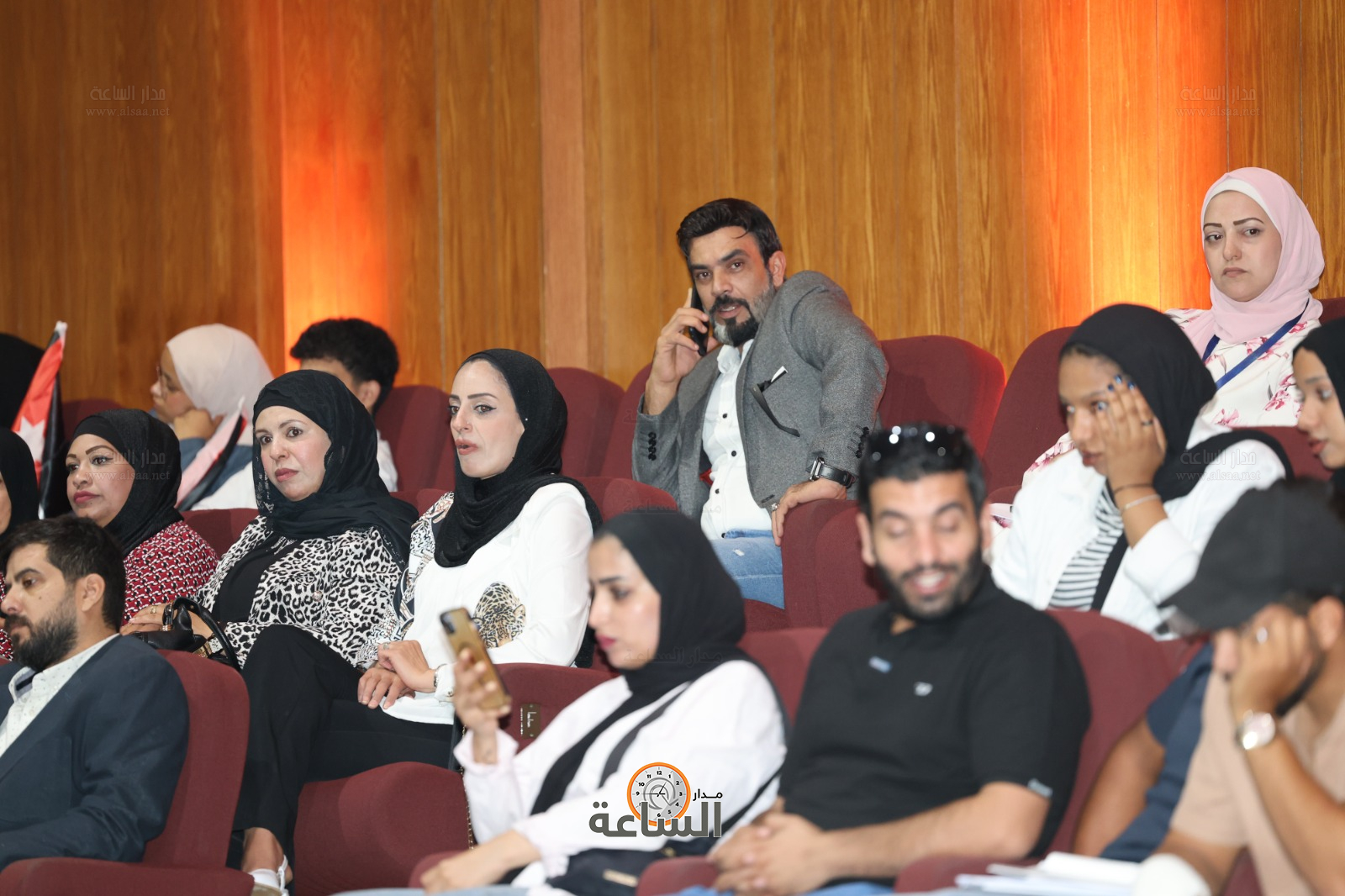 Madar Al-Saa Images 0.5030429731887519