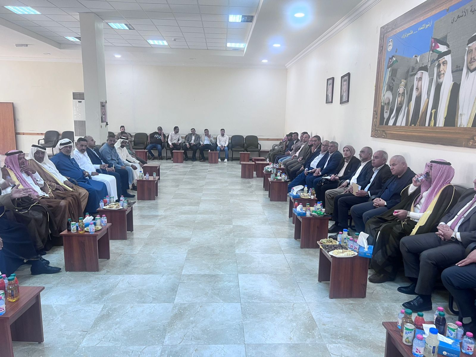 Madar Al-Saa Images 0.8382619813671688