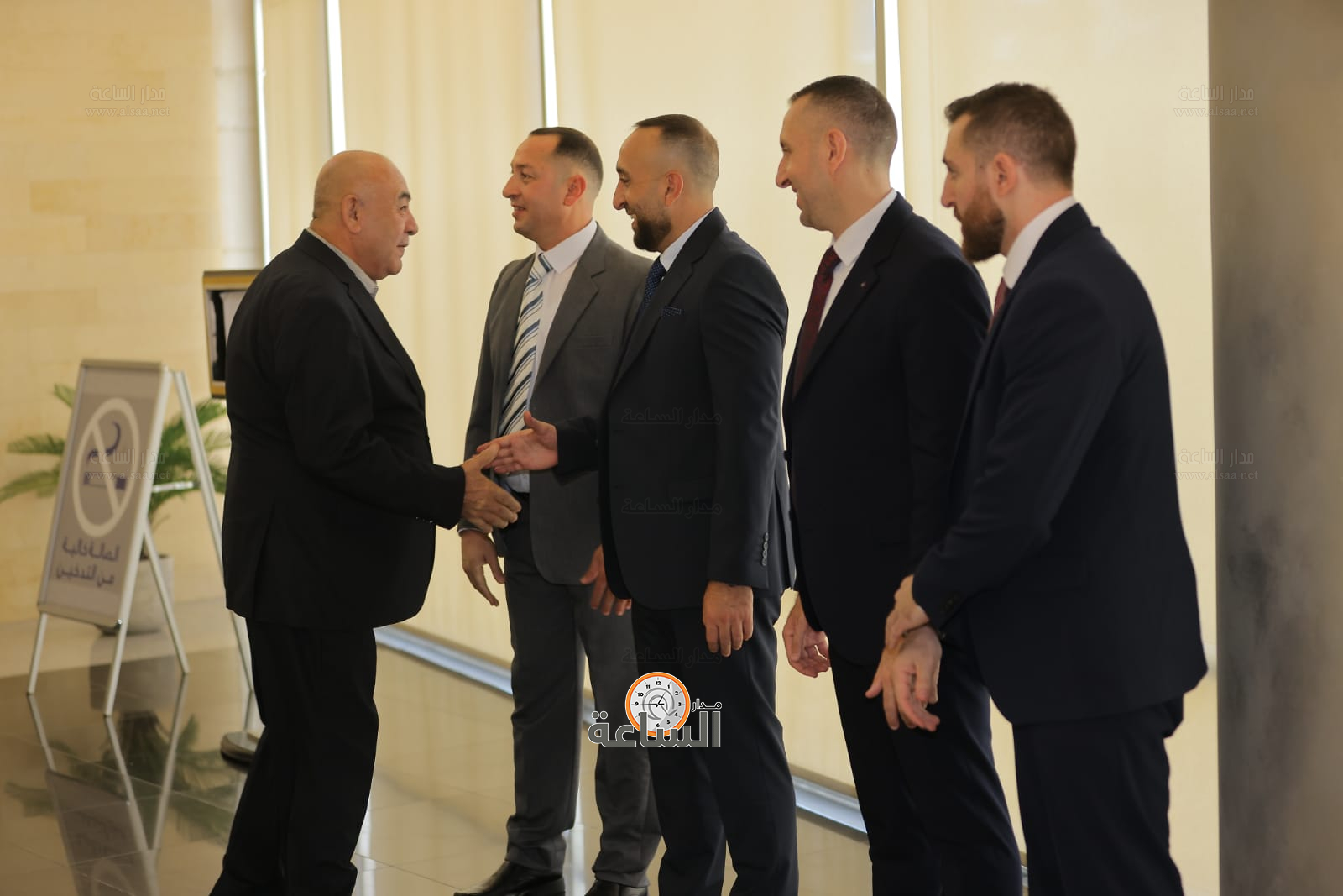 Madar Al-Saa Images 0.5822506121673972