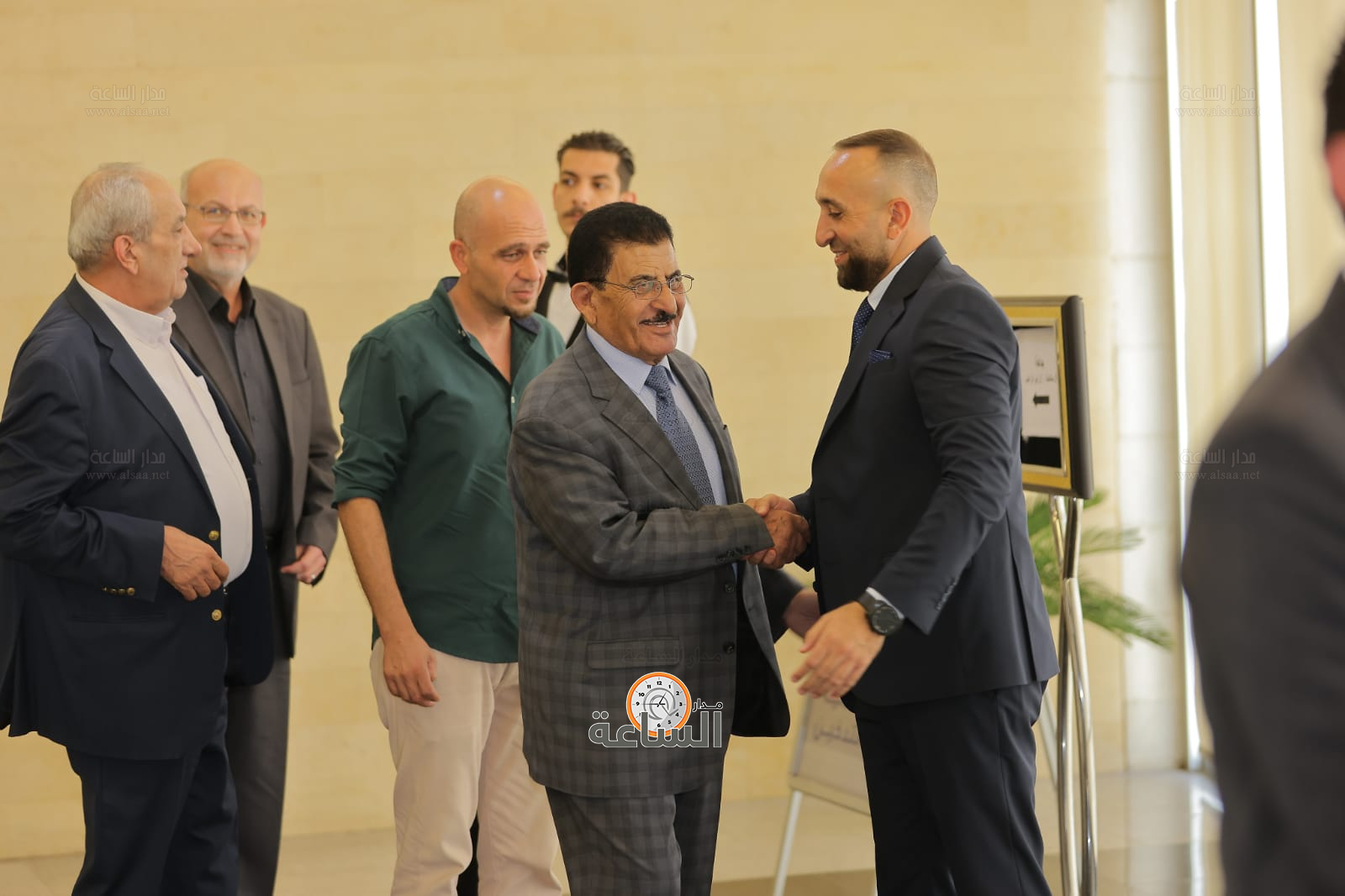 Madar Al-Saa Images 0.05697586820725786