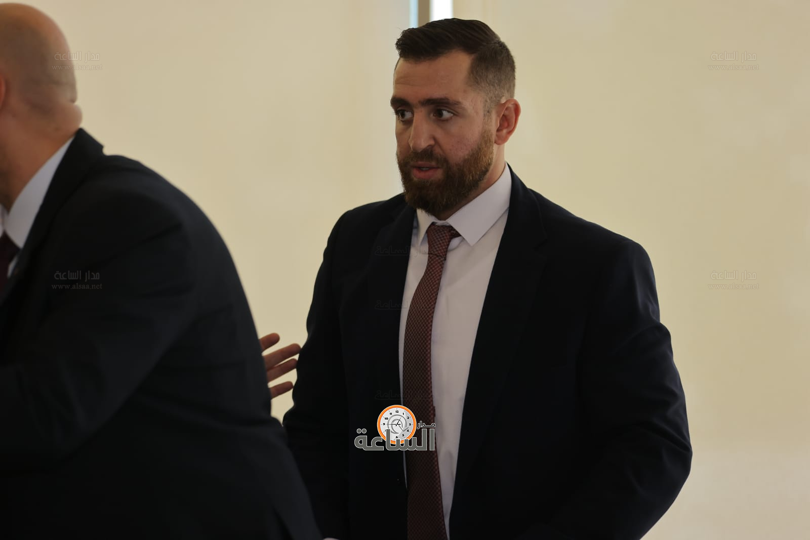 Madar Al-Saa Images 0.6109785838384312